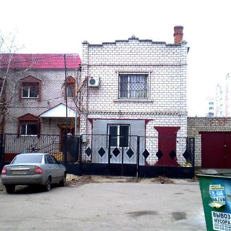 2 Комнаты 4 Дивана Чкалова-Садовая "Сити Центр" 2 Этаж Wi-Fi 2 Этажный Отдельный Дом Nikolayev Εξωτερικό φωτογραφία